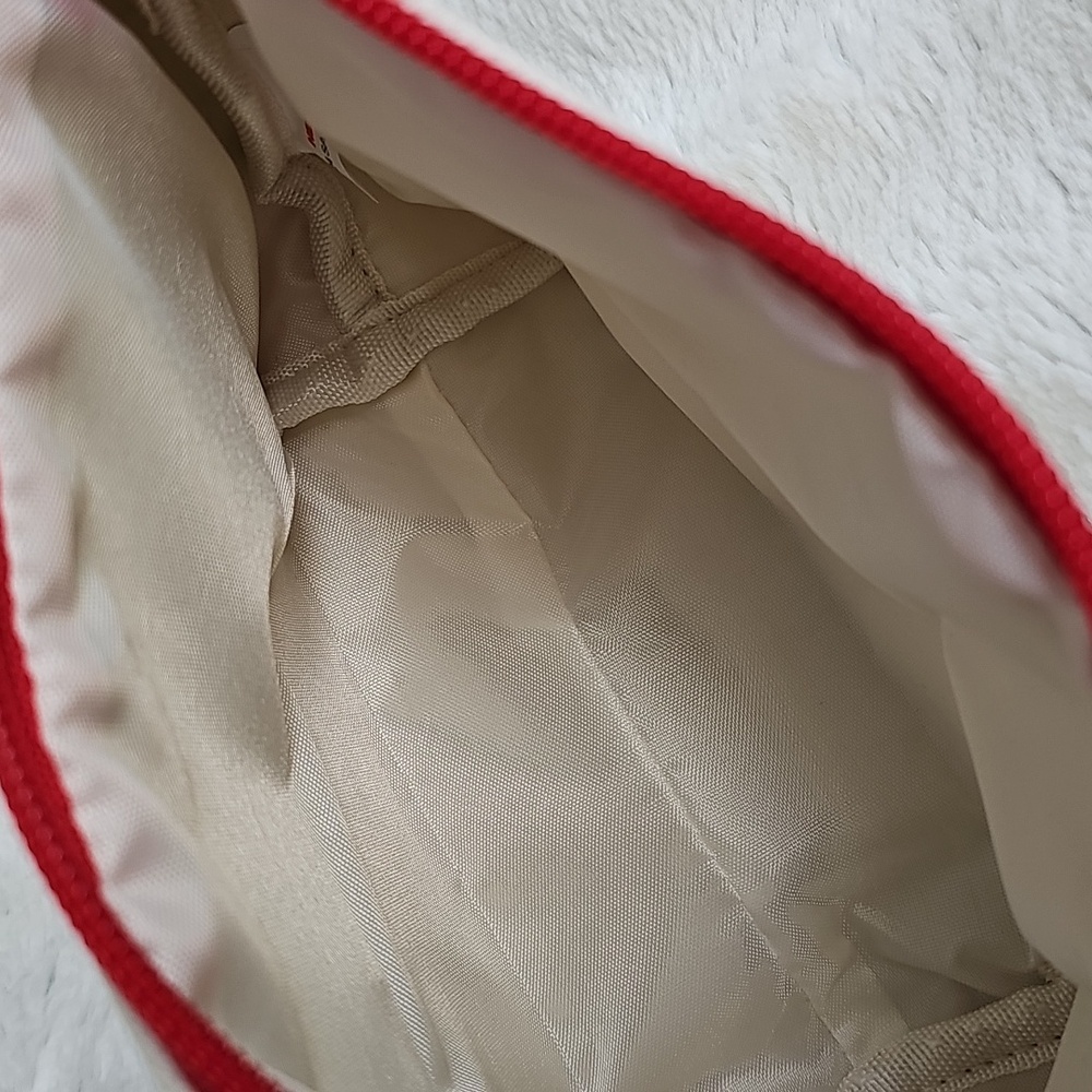 Hello Kitty Pouch - Picture 5 of 8